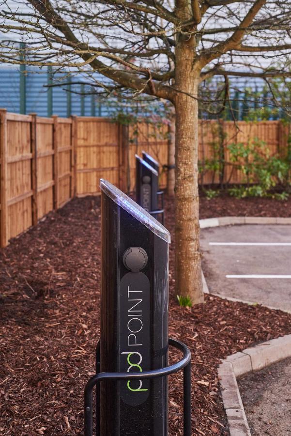 Seven Living Slough - Free Parking & Fast Wi-Fi Apartment Exterior foto